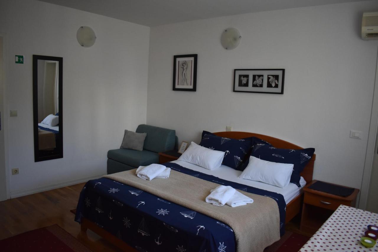 Apartments Bombonin Makarska Ngoại thất bức ảnh